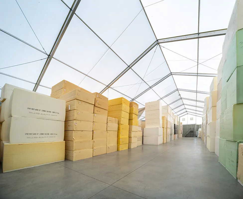 Pianka Poliuretanowa w Blokach